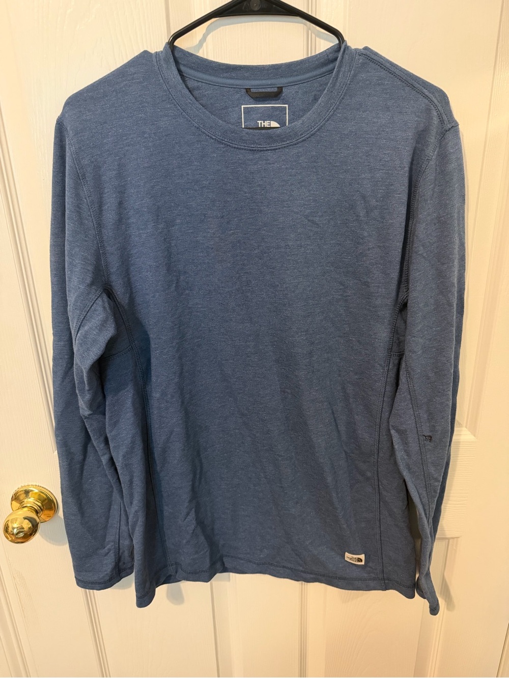 The North Face Men's Long-Sleeve Crewneck Shirt in Heather Blue